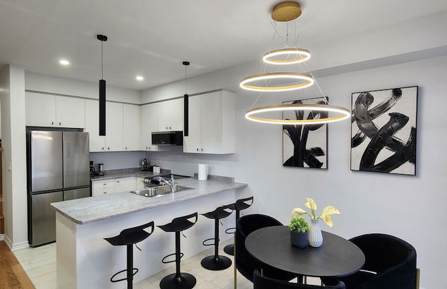 Exclusive Home in Niagara Falls - Photo 11