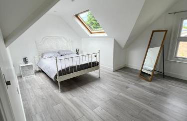 Lovely 2 Bedroom Flat with Roof Terrace in London NW6 - Foto 5