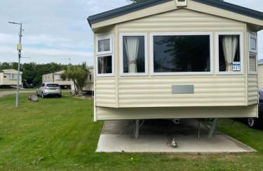 Holiday home at Parkdean Cherry Tree Holiday Park 627 - Foto 1