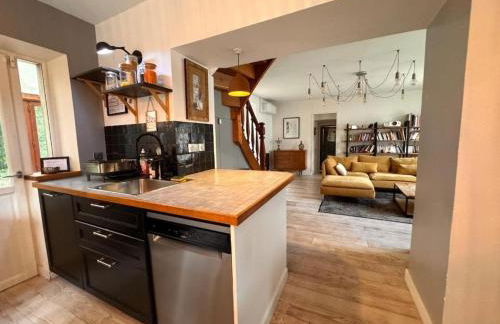 Maison familiale climatisée, jardin cinema et jeux - Foto 13