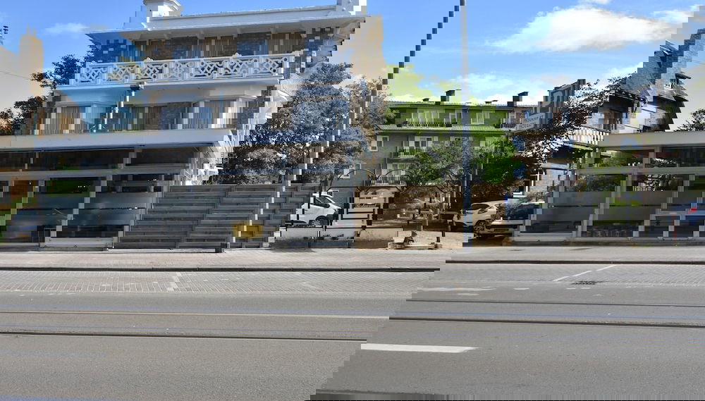 Former Hotel in the Centre and Near the Beach in Panne - Foto 1, Profilbild