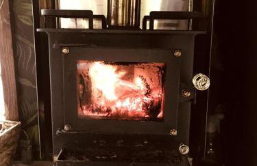 Romantic Glamping Getaway in a Pet Friendly Caravan, Ideal to Explore Hudson Valley - Foto 3