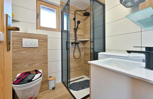 Beautiful Home In Radakovo With Sauna - Photo 37