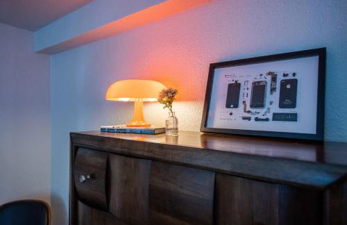 Mid-Century Modern Home - Hot Tub and Game Room - Foto 40