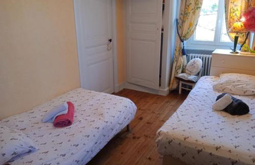 Maison calme avec piscine entourée de son parc - Foto 15