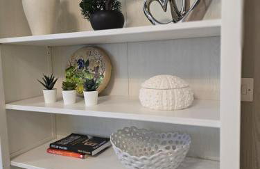 Contemporary 2-bedroom apartment with free gated parking, 2 bathrooms - for families, contractors, travellers for business and leisure - Photo 29