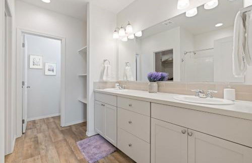 The Explorer! Extra Game Room, Fire pit Sleeps 10! - Foto 26