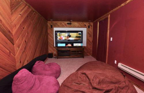 The Great Outdoors - Fantastic home - Lake Cascade - Game room - A/C - Lots of parking - Foto 38