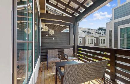 Luxe by the Lake - Pool Access - Photo 35