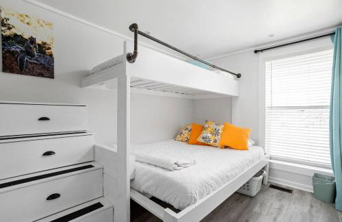 Sleeps 10, Indoor and Outdoor Theaters, Batting Cage, & Games! - Foto 30