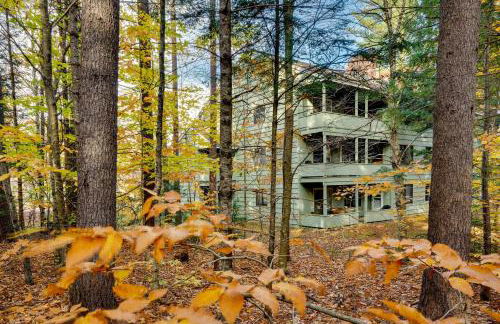 Spacious Bartlett Condo with Balconies and Pool! - Photo 28