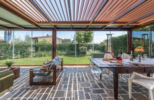 Villa esclusiva nella torre del castello di Tignano tra lusso, storia e natura nel cuore del Chianti - Foto 21