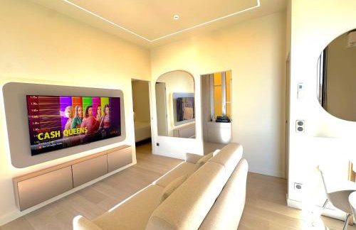 MONACO - MENTON - SEA VIEW - FULL CLIM - 2 BEDROOMS - PREMIUM LOCATION - LUXURY RENOVATED - PARKING - BALCONY - BEAcH and SUN - Photo 10