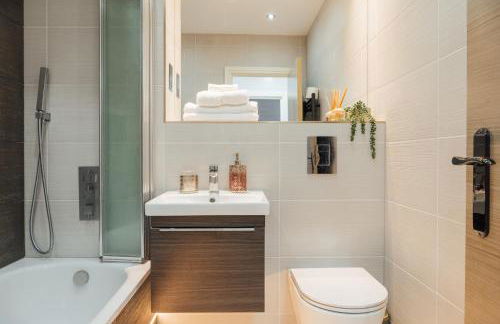 Modern 2Bed House - Walk to Station & High Street, Near Surrey Hills & Denbies Vineyard - Foto 13