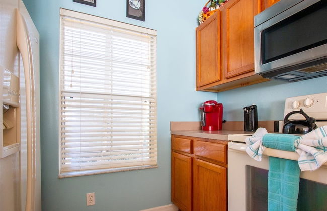 Private Screened Splash Pool Overlooking Tranquil Lake Right Beside Disney World by Florida Dream Homes - Foto 4