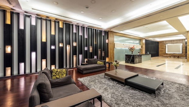 Coin salon dans le hall