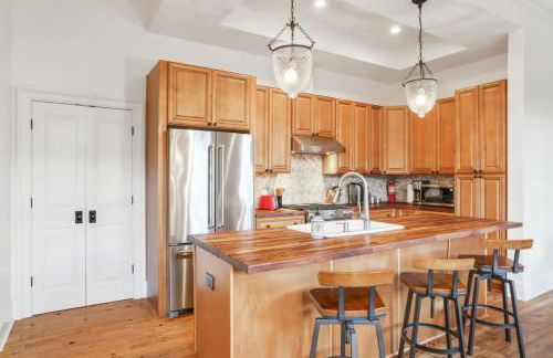 The Burgundy House #2 steps to the French Quarter - Foto 10