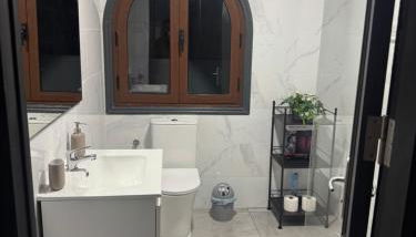 Large Villa in Maspalomas with Huge Private Pool, Jacuzzi & Gym - Foto 2