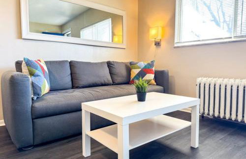 Downtown Area 2 Beds plus Sofa bed Sleep 6 Stylish - Foto 1