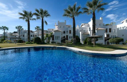 Luxurious 3-Bedroom Penthouse in Los Monteros Marbella - Foto 43