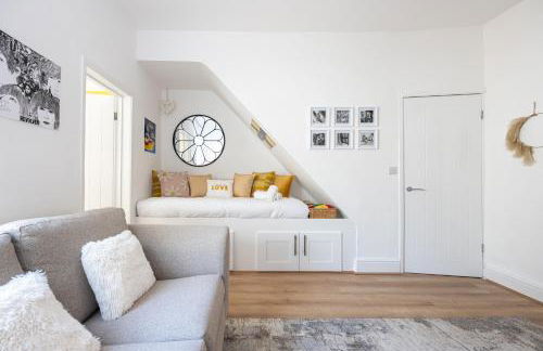 Earp House - Air Host & Stay - Sleeps 7 - Foto 14