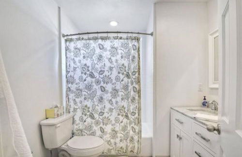 Walk to Beach, AC, Firepit, Grill - Foto 49