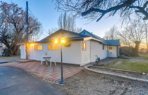 2 Mi to Snake River Quaint Farmhouse with Patio! - Foto 23