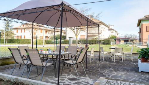GuestHost - Casa del Giardino Apt with Shared Patio - Photo 4
