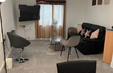 Cheerful Two Bedrooms Town house with free parking - Foto 4