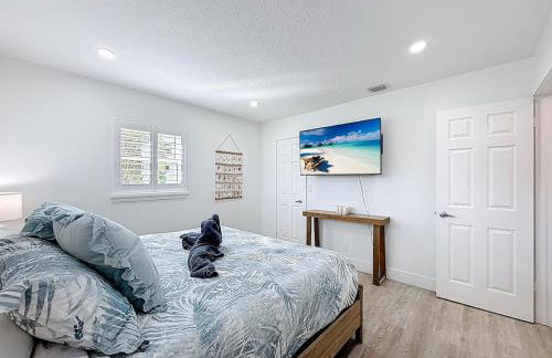 Heated Saltwater Pool Retreat Near PGA Sleeps 8 - Foto 13