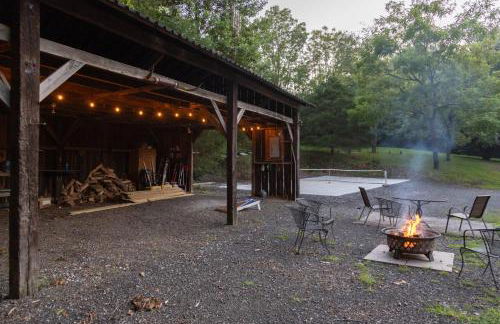 Pet-Friendly Delta Cabin with Private Hot Tub! - Foto 36