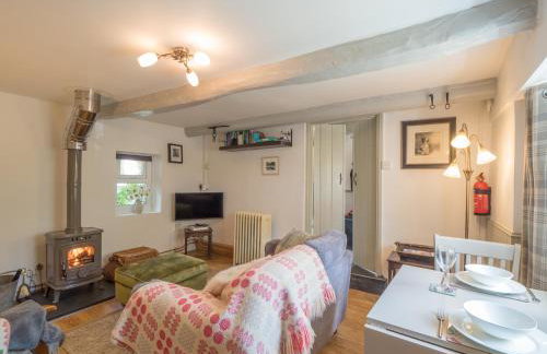 Blaenfforest Rose Cottage Newcastle Emlyn - Photo 4