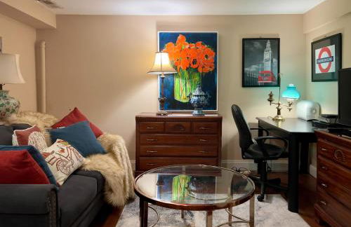 Charming 1-bedroom Basement Close to DC Pets Allowed - Photo 6