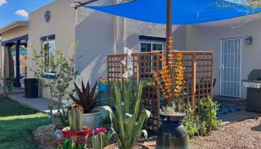 3 bd, Full kitchen, fenced yard, near Field of Dreams - Foto 2