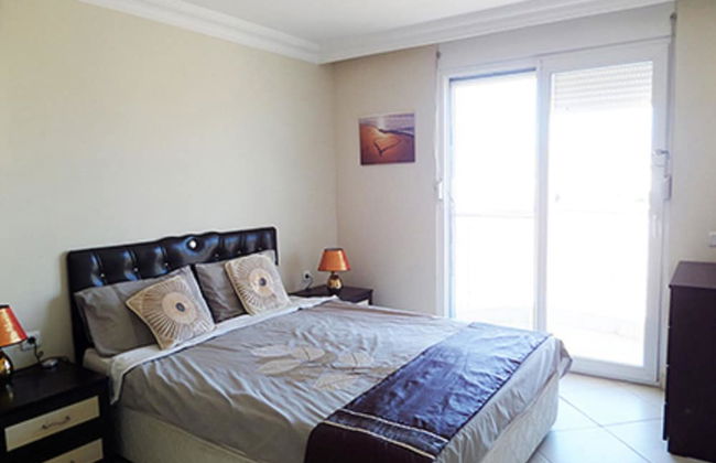 Spacious 2 Bed 2 Bath Home in one of Side's Most Popular Communities - Foto 3