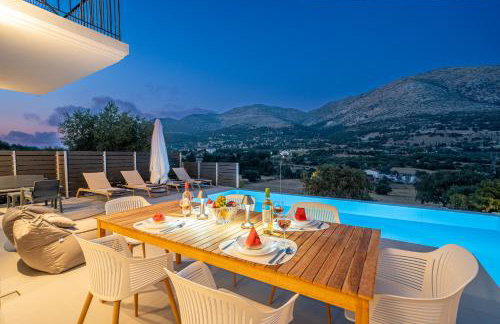 Luxury Stone Villa Aris, ideally located just a 5-minute walk from restaurants and shops - Foto 28