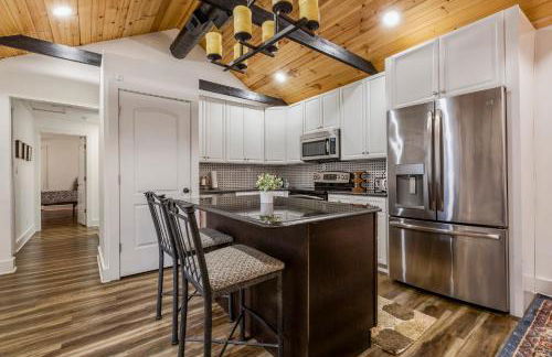 Urban Explorer Pad - 3BR - Backyard -Parking - Foto 2