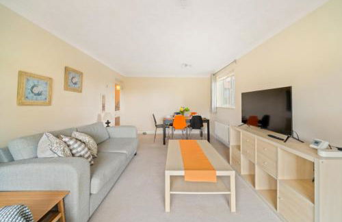 Long Stay 2BR Garden View Flat WiFi Parking Dishwasher Walk to Bromley High St & Station - Foto 20