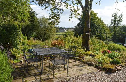 Old Steading - Photo 2