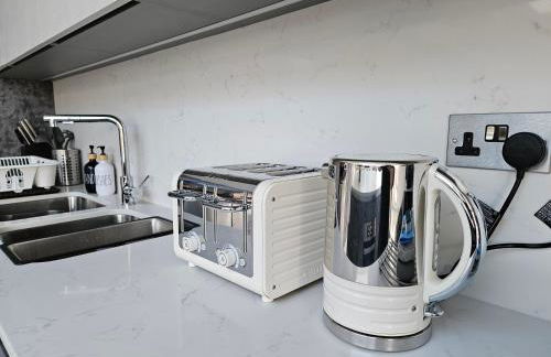 Homely 6 bed Cottage 30 mins to Heathrow, London, Legoland, Windsor Castle - Photo 26