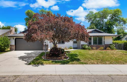 Stylish Renovation, Perfect for Families & Pets, Garage Parking, Sleeps 10 - Foto 25