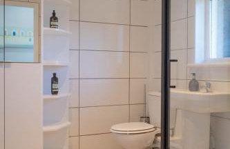 Stone's Throw Away from the English Channel! -Family and Dog Friendly - Foto 17