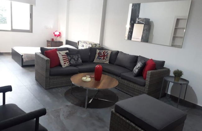 Inviting 1-bed Apartment in Dbayeh - Foto 1