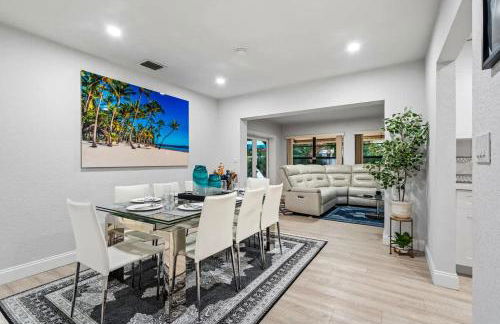 Tropical Getaway - Heated Pool & Patio Retreat - Foto 14