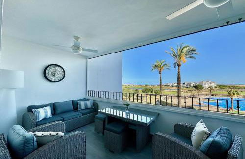 Stunning apartment with pool, golf and lake views - Foto 5