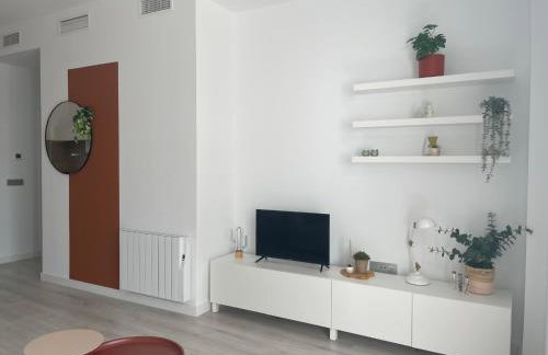 Lichtrijk appartement 400m van de zee met zwembad. - Foto 3