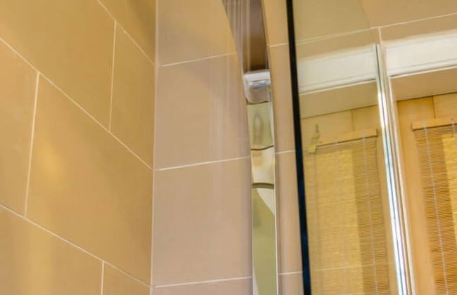 JOIVY Fabulous Ground-floor 3-bedroom Near Old Town - Foto 19