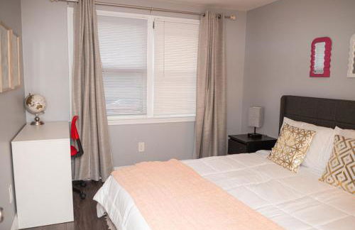 Lovely Home, centrally located! - Photo 15