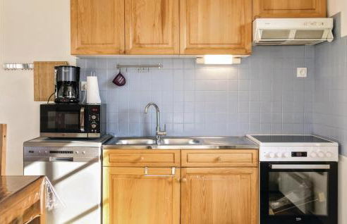 Awesome Home In Hauteville-Sur-Mer - Foto 6