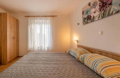 Beautiful Apartment In Kustici With Wifi - Foto 16